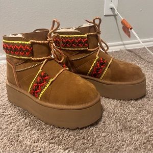 Platform UGG Boots -Lace up